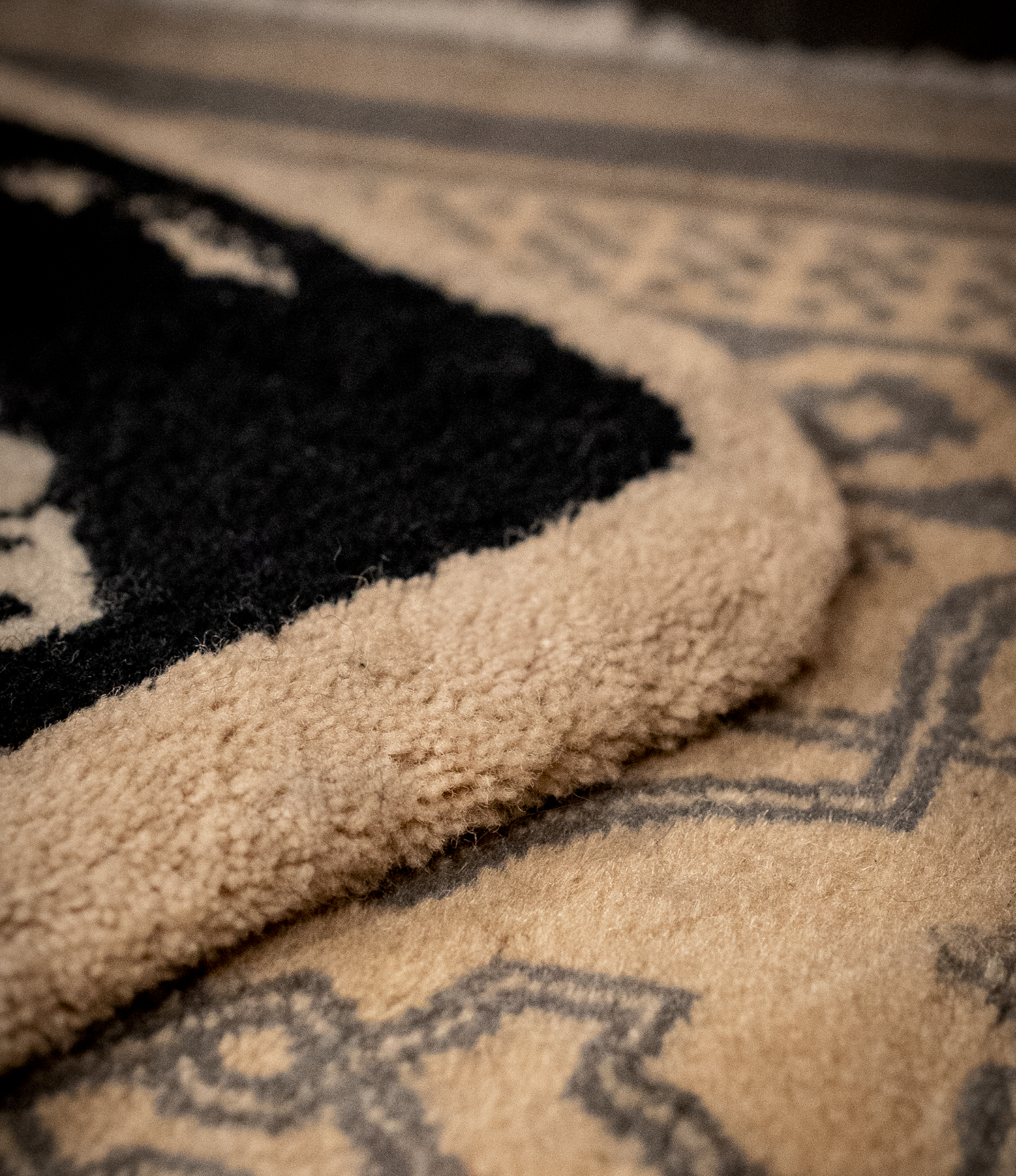 TUFTING RUG HAND