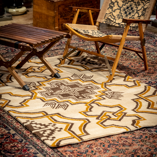 TUFTING RUG