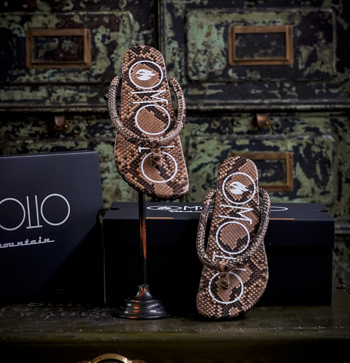 BEACH SANDALS Python