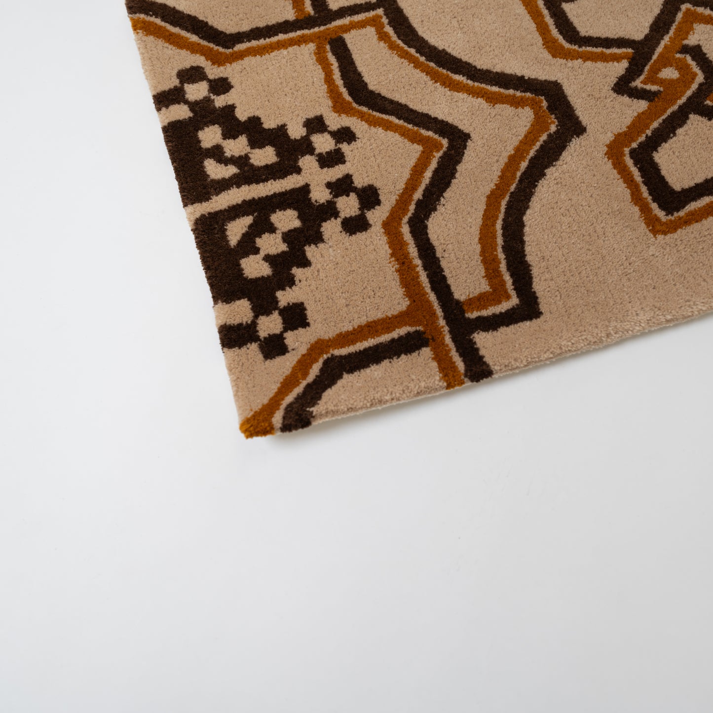 TUFTING RUG